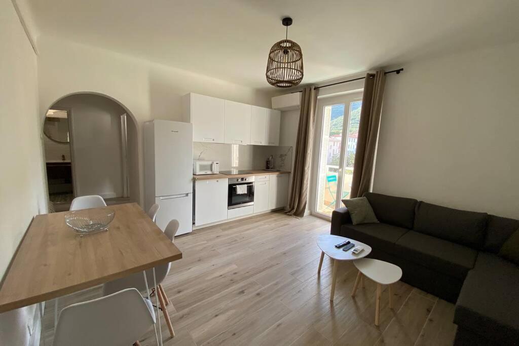 Ajaccio Magnifique T2 Neuf 40M2 Avec Balcon Au Trottel 4 Couchages Wifi Clim Parking Plage A Pieds 100M Exteriör bild