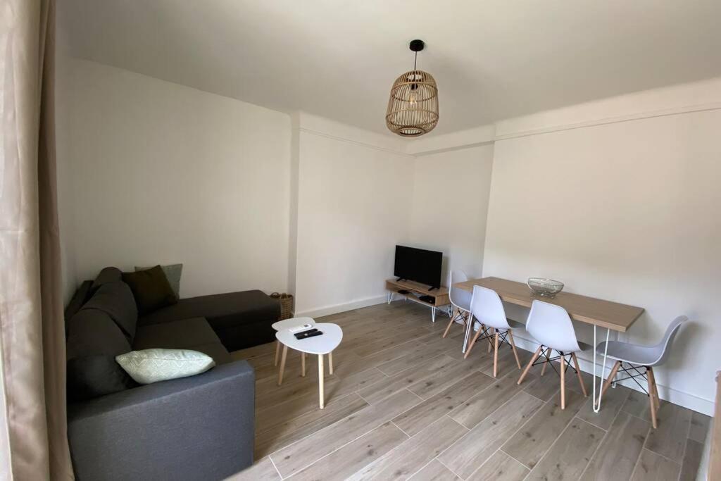 Ajaccio Magnifique T2 Neuf 40M2 Avec Balcon Au Trottel 4 Couchages Wifi Clim Parking Plage A Pieds 100M Exteriör bild